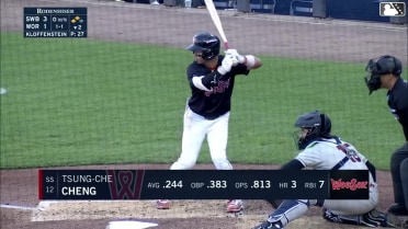 Adam Kloffenstein In play, run(s) to Tsung-Che Cheng