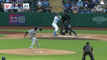 Tommy Edman doubles (1) on a line drive to center fielder Jarred Kelenic. Eliezer Alfonzo scores. Zach Ehrhard to 3rd.