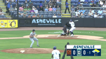 Chase Call grounds into a double play, second baseman Carlos Colmenarez to first baseman Ryan McCoy. Nehomar Ochoa Jr. out at 2nd. Chase Call out at 1st.