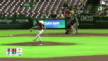 Jose Izarra singles on a line drive to right fielder Esmith Pineda. Jose Meza scores. Eduardo Guerrero to 2nd.