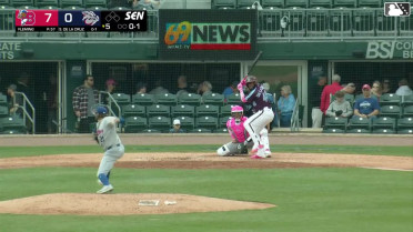 Bryan De La Cruz homers (5) on a fly ball to left center field.