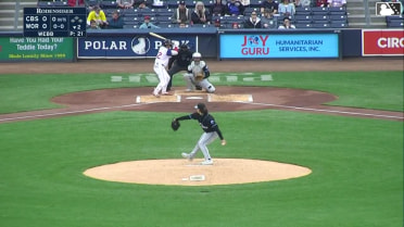 Tsung-Che Cheng triples (2) on a fly ball to center fielder Petey Halpin.