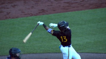 Denzer Guzman's two-homer game 