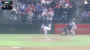 Axel Sanchez homers (7) on a fly ball to left field. Luis Suisbel scores. Cesar Quintas scores.