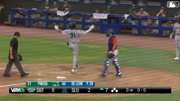 Esmith Pineda's solo homer