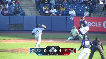 Ethan Petry grounds out, third baseman Kyle Walker to first baseman Freuddy Batista. Ronny Cruz scores. Angel Feliz to 3rd.
