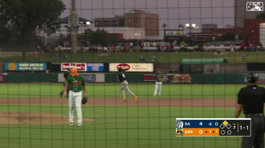 Jackson Merrill blasts his second home run to right
