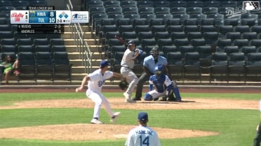 Spencer Nivens singles on a ground ball to right fielder Josue De Paula. Carson Roccaforte scores. Sam Kulasingam to 2nd.