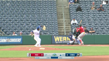 Esmerlyn Valdez homers (4) on a fly ball to right center field. Ronny Simon scores.