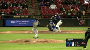 Daniel Dickinson walks. Luis Castillo scores. Marco Dinges to 3rd. Eric Bitonti to 2nd.