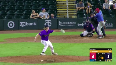 Jonathan Hogart homers (16) on a fly ball to right field. Victor Cardoza scores.
