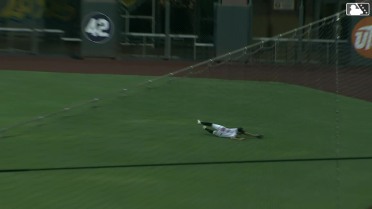 Brandon Lockridge makes a diving catch