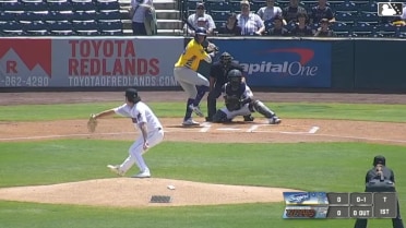 Ching-Hsien Ko singles on a ground ball to shortstop Dervy Ventura. Kellon Lindsey scores.