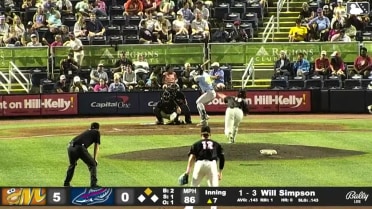 Will Simpson doubles (1) on a ground ball to right fielder Dillon Lewis. Cooper Kinney scores.