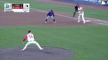 Andrew Knizner homers (9) on a line drive to left center field. Vimael Machín scores.