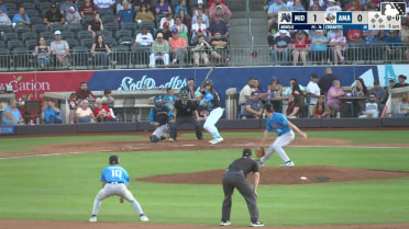Demetrio Crisantes triples (1) on a sharp line drive to center fielder Ryan Lasko. Danny Serretti scores. Cristofer Torin scores.