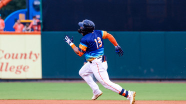 Sugar Land's Offense Erupts As Space Cowboys Split Series With Sunday Victory