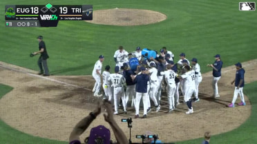 Juan Flores' walk-off home run