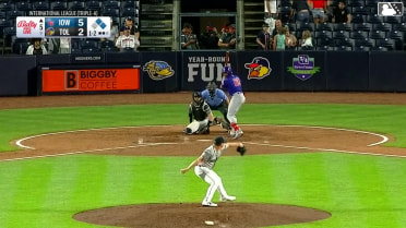 Jordan Nwogu singles on a ground ball to center fielder Michael Siani, deflected by shortstop Max Burt. BJ Murray scores. James Triantos to 3rd.