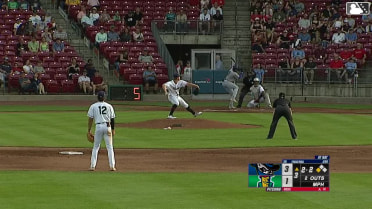 Derlin Figueroa homers (10) on a fly ball to center field. Luke Pelzer scores.