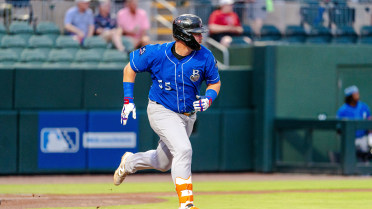 Shuckers Fall to Clingstones on Saturday Night