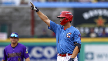 Late Homer Foils Threshers as They Lose Lead to Start Series