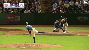 Rodolfo Durán homers (5) on a line drive to left field.