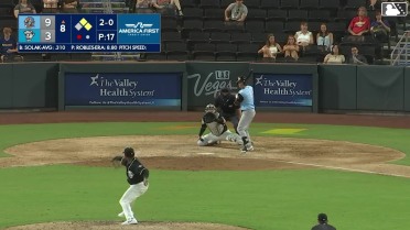 Nick Solak triples (2) on a sharp fly ball to center fielder Brayan Buelvas. Dustin Harris scores. Carlos Rodríguez scores.