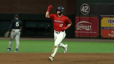 Kemp Alderman, Matthew Etzel hit back-to-back homers