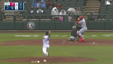 Raylin Heredia doubles (7) on a line drive to left fielder Jace Avina. Bryan Rincon scores. Aroon Escobar to 3rd.