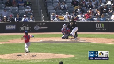 Doug Nikhazy In play, run(s) to Ben Ross