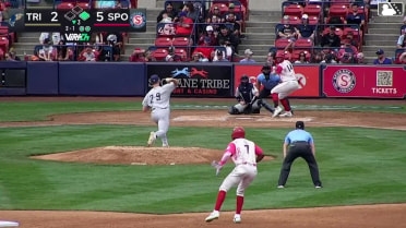 Jacob Hinderleider homers (3) on a fly ball to right field. Kelvin Hidalgo scores.