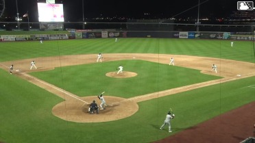 Andrew Fischer singles on a ground ball to right fielder Nolan Sailors. Braylon Payne scores. Luis Peña scores.