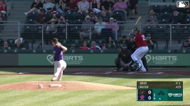 Cal Raleigh homers (4) on a fly ball to left center field.
