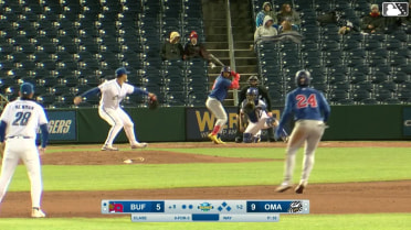 Jonatan Clase singles on a line drive to center fielder John Rave. Josh Kasevich scores. Josh Rivera scores. Carlos Mendoza to 3rd.