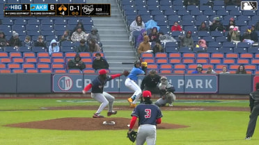 Marquis Grissom Jr. In play, run(s) to Angel Genao