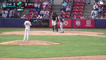 Felnin Celesten doubles (1) on a sharp line drive to left fielder Max Belyeu. Anthony Donofrio scores. Curtis Washington Jr. scores. Jonny Farmelo scores.