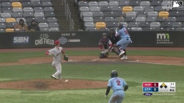 Gabriel Gonzalez homers (1) on a fly ball to left field. Kaelen Culpepper scores.