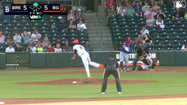Vincent Perozo singles on a ground ball to second baseman Émilien Pitre. Colin Houck scores.