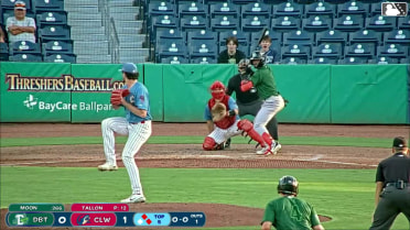 Bernard Moon doubles (26) on a line drive to right fielder Nathan Humphreys. Ichiro Cano scores. Anielson Buten to 3rd.
