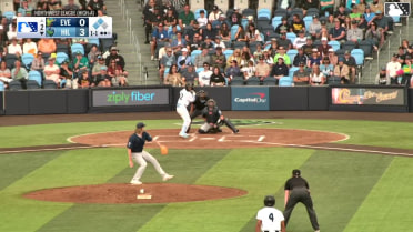 Kayson Cunningham singles on a line drive to right fielder Ricardo Cova. Kenny Castillo scores. José Mejía scores. Fielding error by right fielder Ricardo Cova.