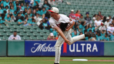 Kelly Strikes Out 11 as Grizzlies Secure Series in Visalia