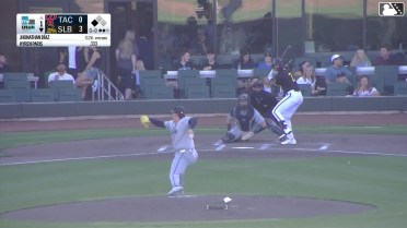 Jhonathan Díaz In play, run(s) to Kyren Paris