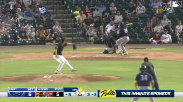 Hunter Alberini In play, run(s) to Justin Barry