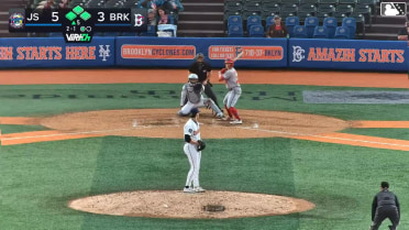 Hunter Hodges In play, run(s) to Nick Biddison