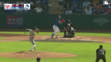 Eliezer Alfonzo out on a sacrifice fly to left fielder Colin Davis. Jack Suwinski scores.