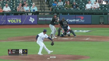 Nick Pratto homers (7) on a fly ball to right field. Carlos Rodríguez scores.