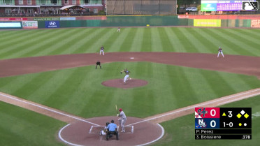 Fernando Perez In play, no out to Branden Boissiere