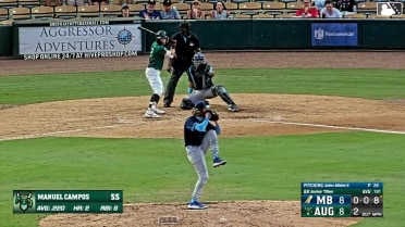 Manuel Campos singles on a sharp line drive to center fielder Darlyn De Leon. Junior Tilien scores. Manuel Campos to 2nd.