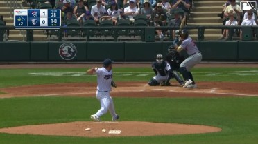 TT Bowens doubles (4) on a sharp line drive to right fielder Garrett Martin. Kevin Villavicencio scores.